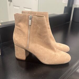 Jessica Simpson Tan Suede Ankle Boots